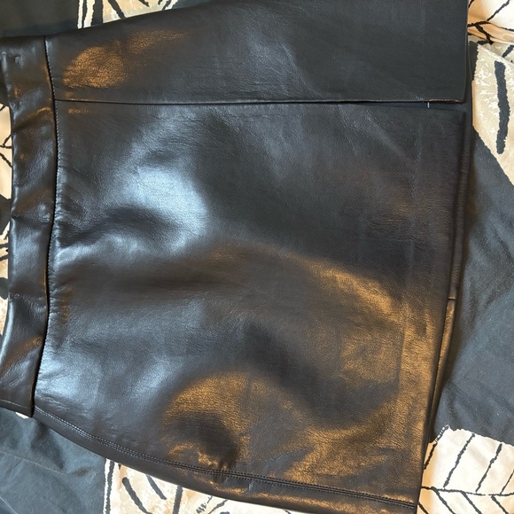 Aritzia Patio Mini Skirt - Picture 8 of 9